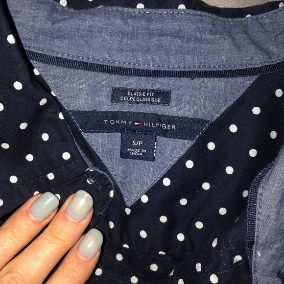 Tommy Hilfiger Button Down - Picture 2 of 3